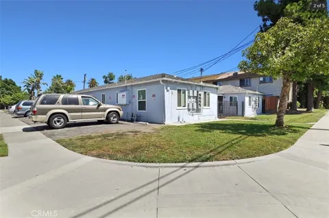 5742 Fullerton #2