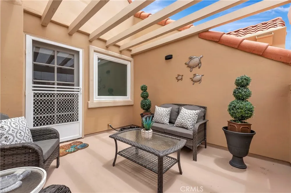 6111 Greenbrier Drive Huntington Beach, CA 92648