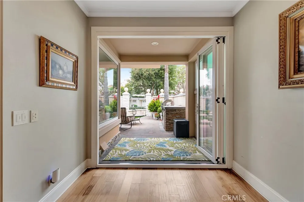 6111 Greenbrier Drive Huntington Beach, CA 92648