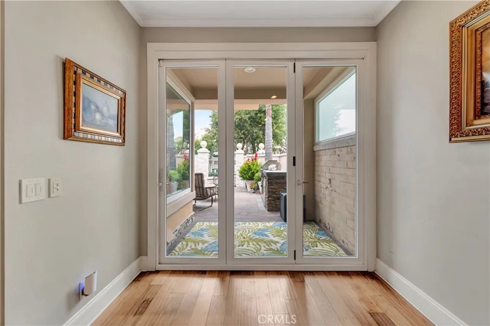 6111 Greenbrier Drive Huntington Beach, CA 92648