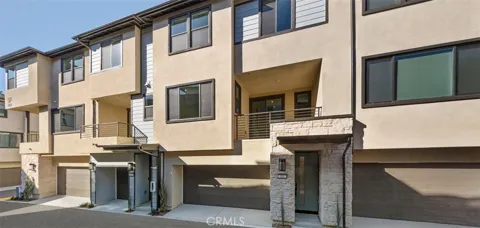 107 S Laxore Street #404