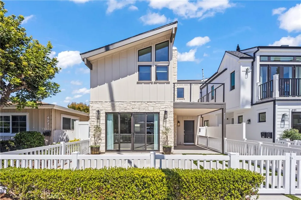 429 Goldenrod Corona del Mar, CA 92625