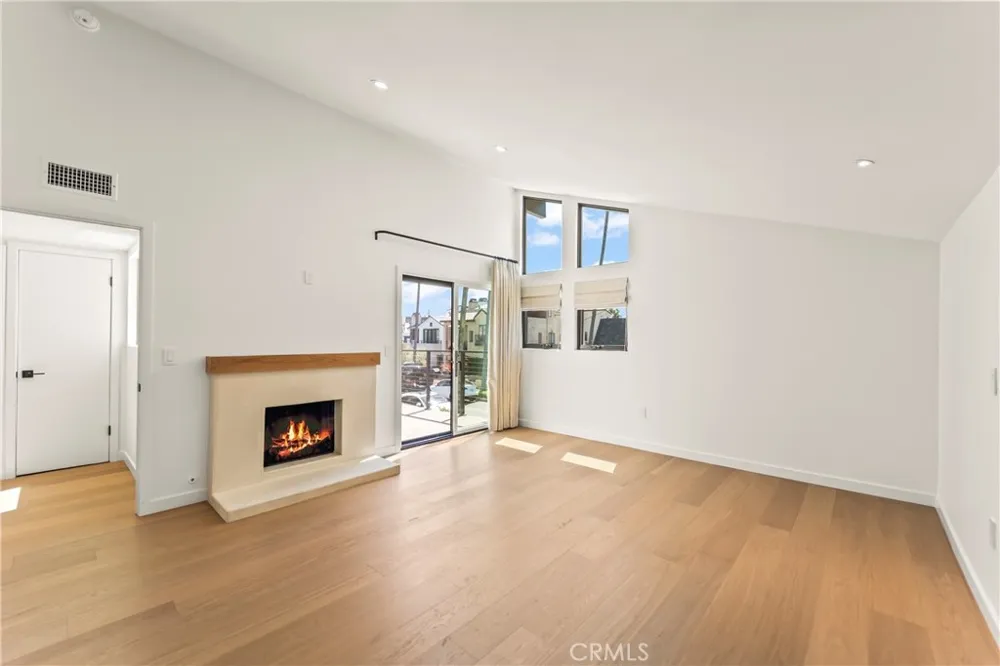 429 Goldenrod Corona del Mar, CA 92625