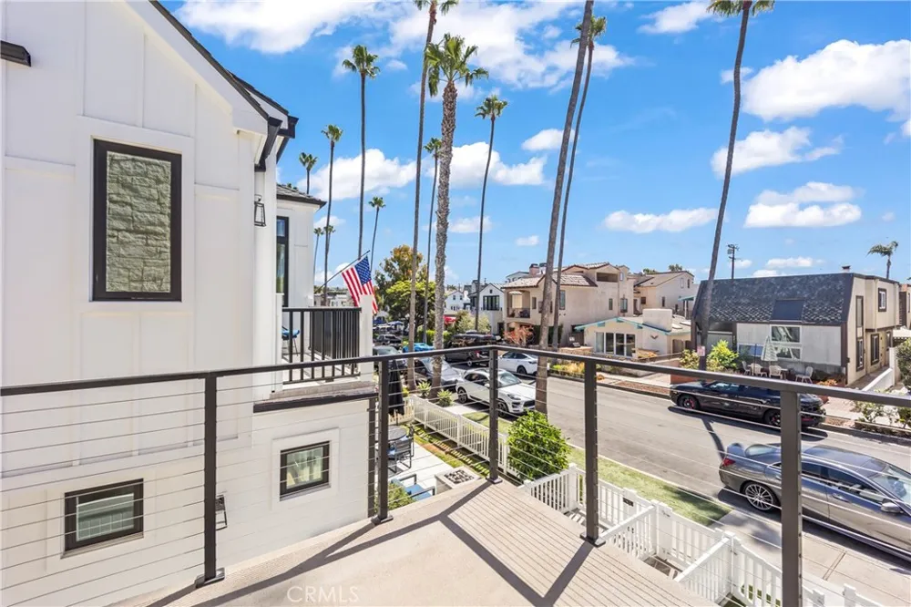429 Goldenrod Corona del Mar, CA 92625