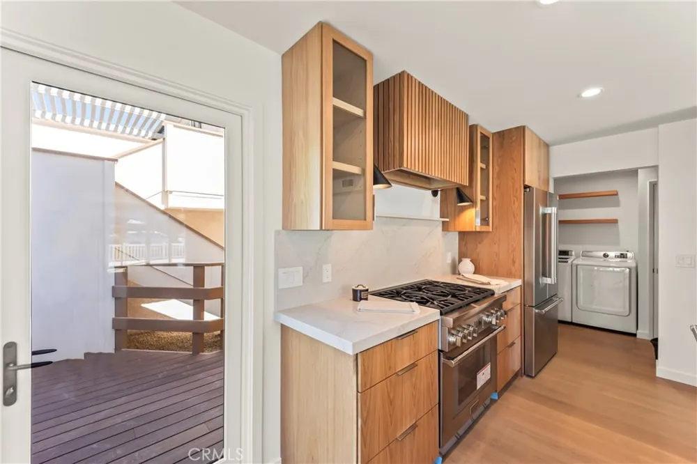 429 Goldenrod Corona del Mar, CA 92625