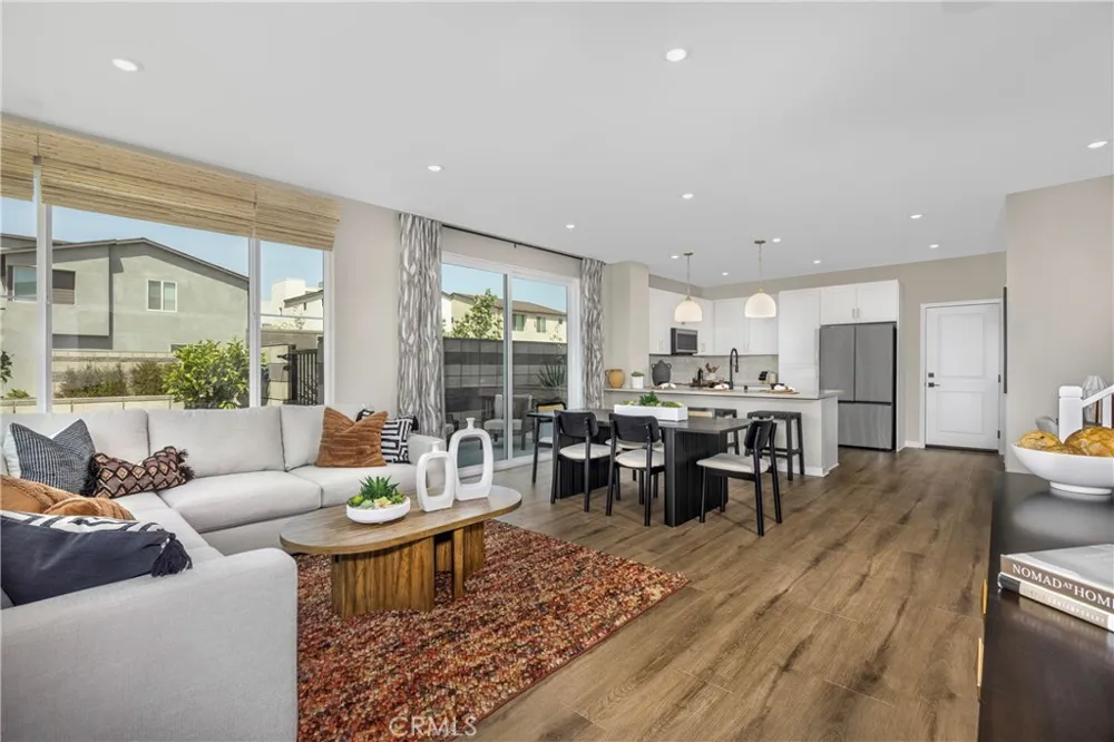 3681 S. Eichler Paseo #7 Ontario, CA 91761