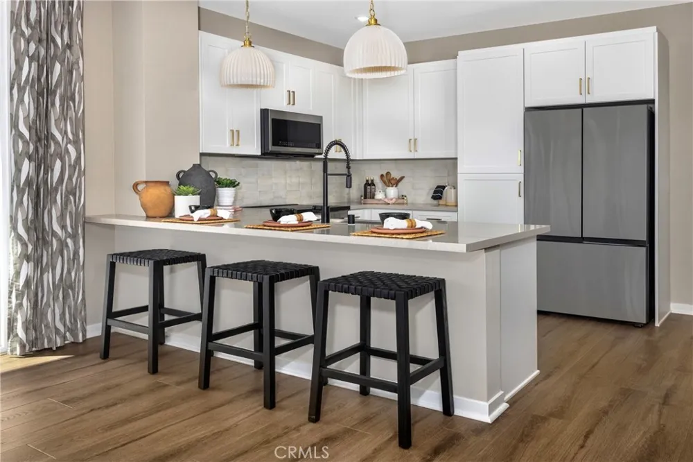 3681 S. Eichler Paseo #7 Ontario, CA 91761