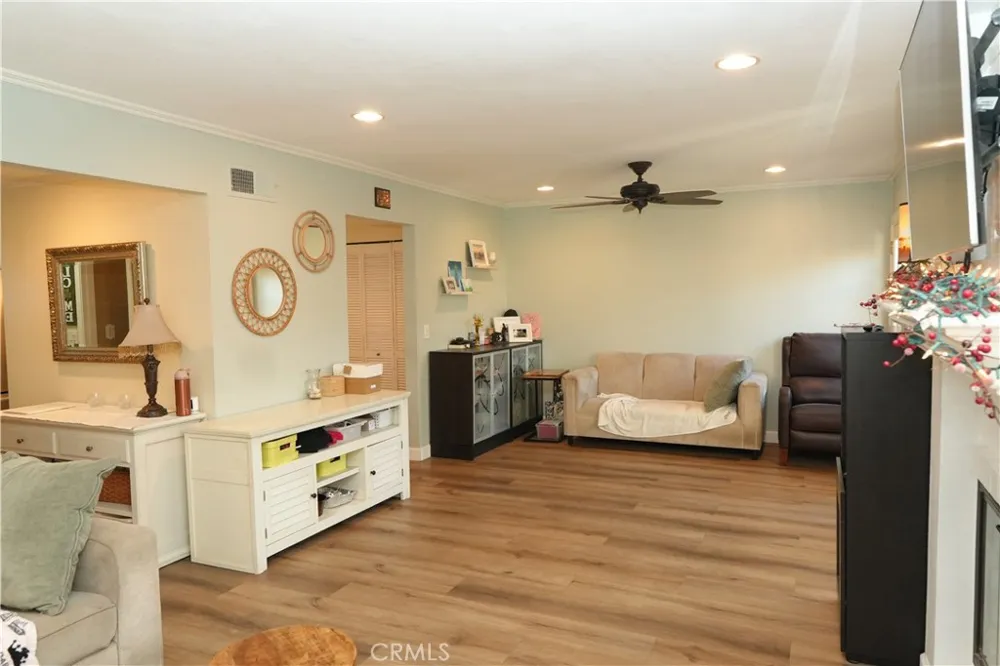 8226 Pennington Dr Huntington Beach, CA 92646