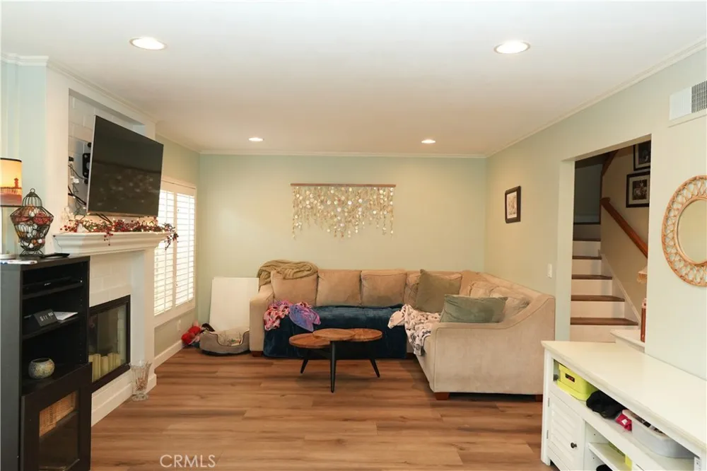 8226 Pennington Dr Huntington Beach, CA 92646