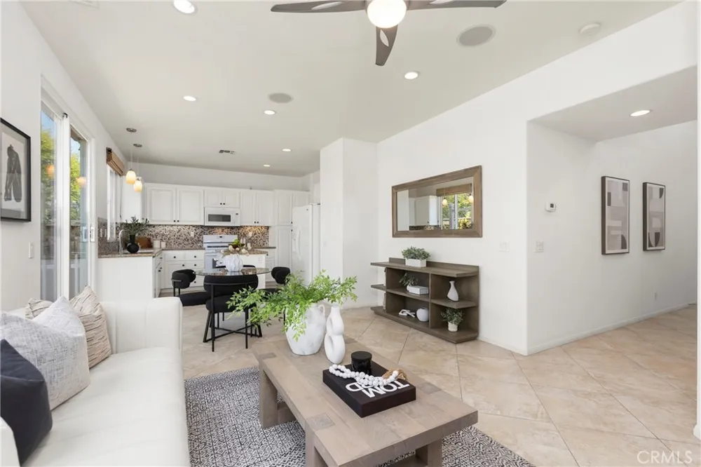 223 Sparkleberry Avenue Orange, CA 92865