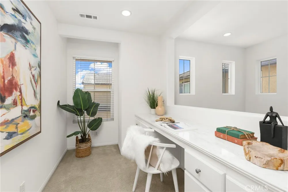 223 Sparkleberry Avenue Orange, CA 92865