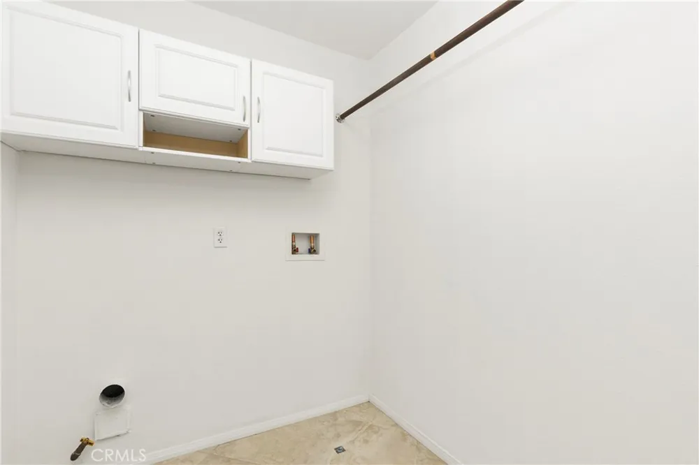 223 Sparkleberry Avenue Orange, CA 92865