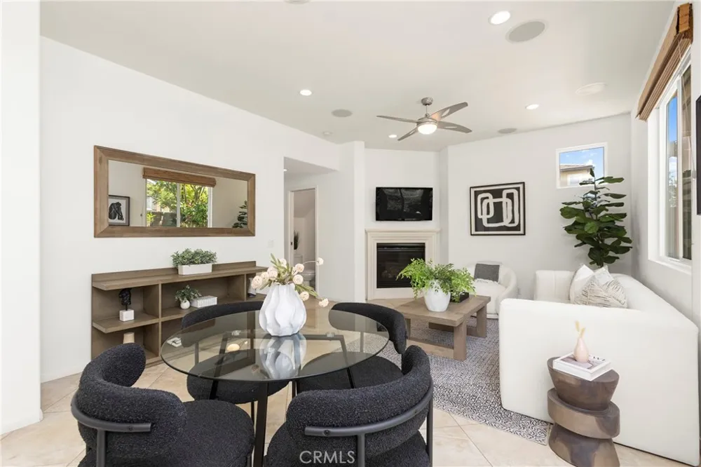 223 Sparkleberry Avenue Orange, CA 92865