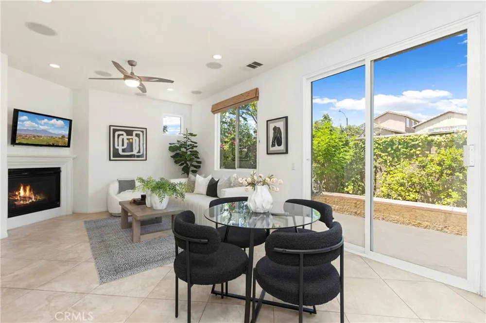 223 Sparkleberry Avenue Orange, CA 92865