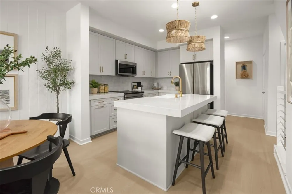 105 Chaparral Tustin, CA 92780