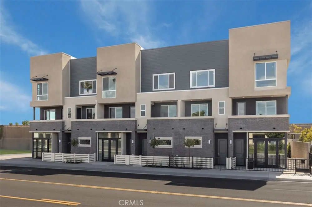 105 Chaparral Tustin, CA 92780