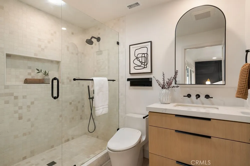 12822 Fairhaven Extension Santa Ana, CA 92705