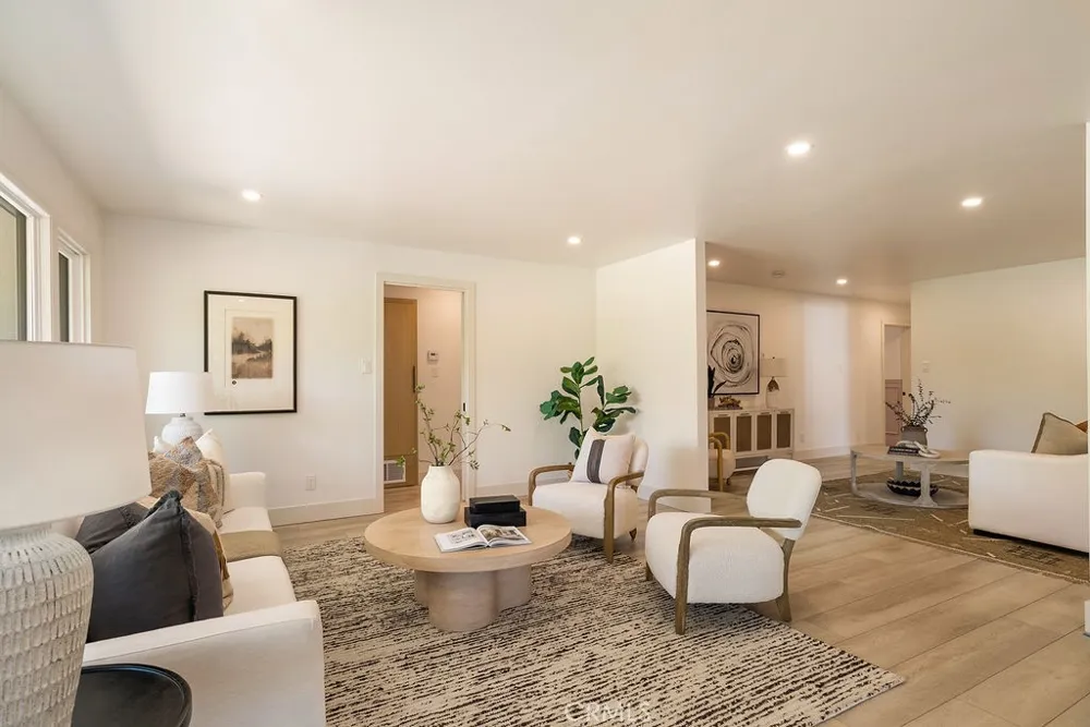 12822 Fairhaven Extension Santa Ana, CA 92705
