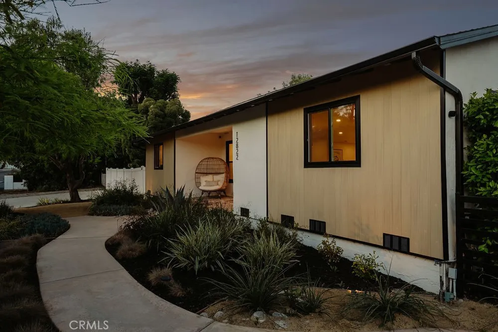 12822 Fairhaven Extension Santa Ana, CA 92705