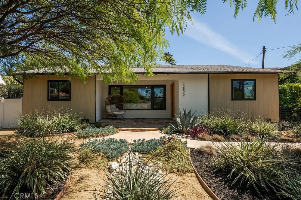 12822 Fairhaven Extension Santa Ana, CA 92705