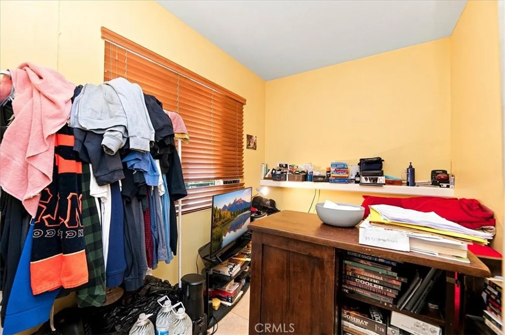 15290 Alexandria Adelanto, CA 92301