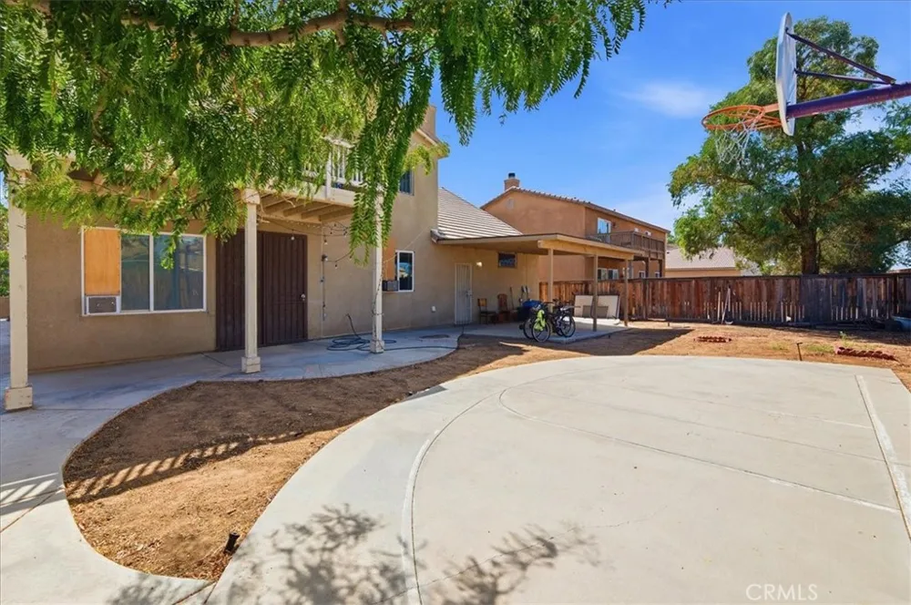 15290 Alexandria Adelanto, CA 92301