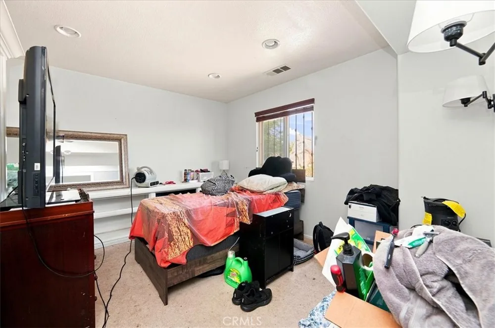15290 Alexandria Adelanto, CA 92301