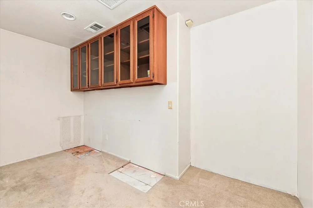 15290 Alexandria Adelanto, CA 92301