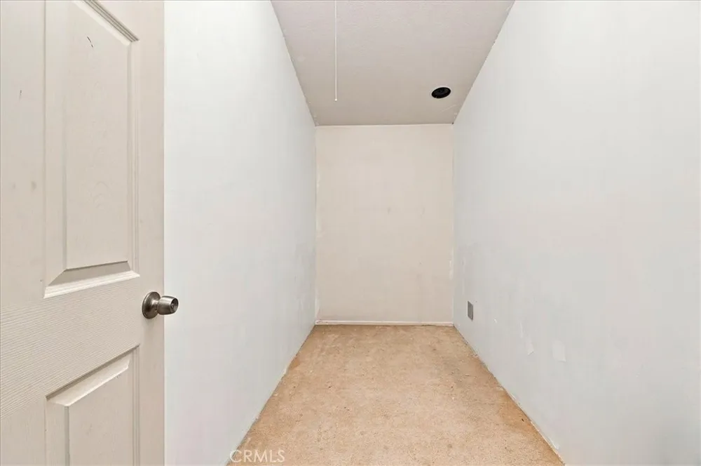15290 Alexandria Adelanto, CA 92301