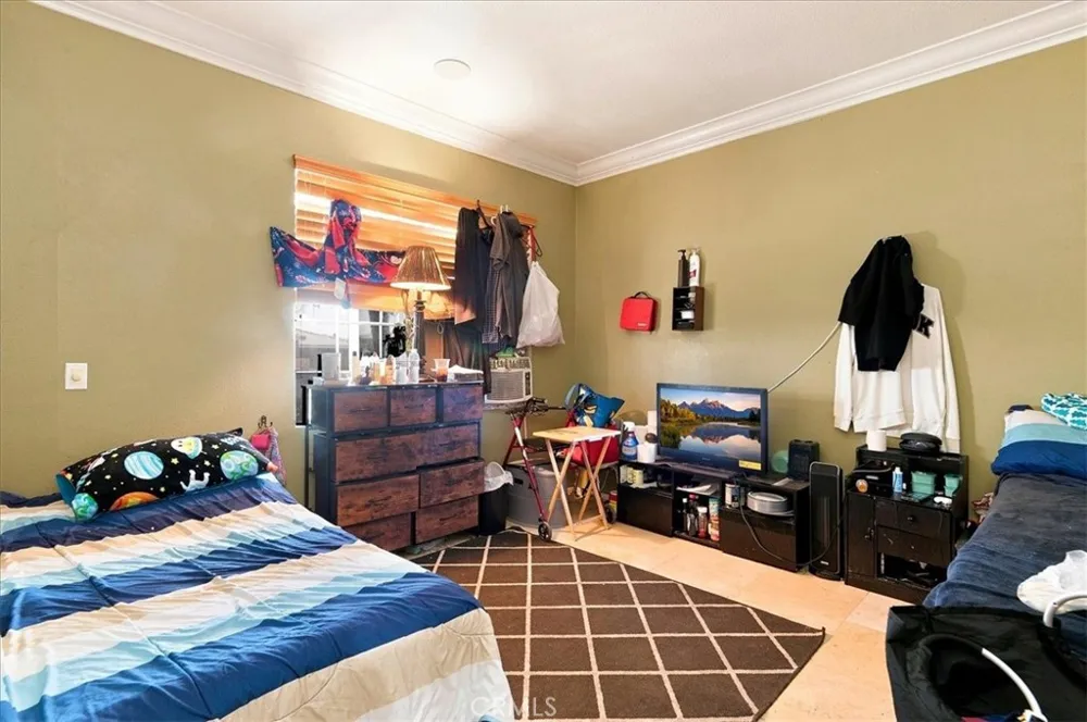 15290 Alexandria Adelanto, CA 92301