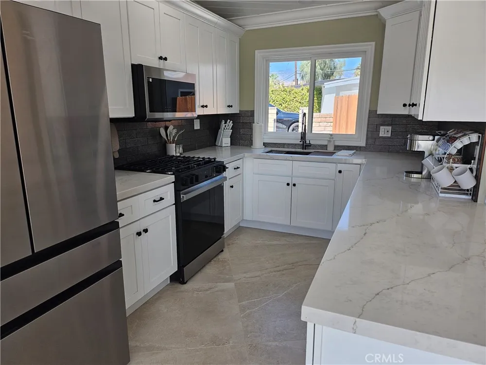 44250 Russell Lane Palm Desert, CA 92260