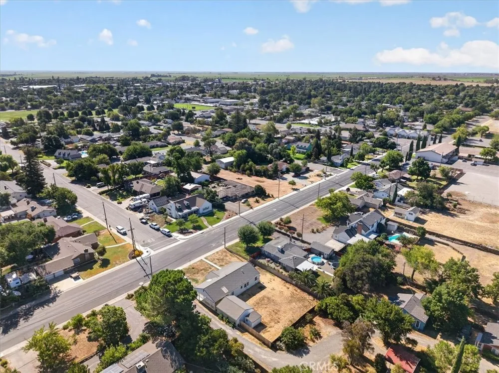 555 Pacific Willows, CA 95988