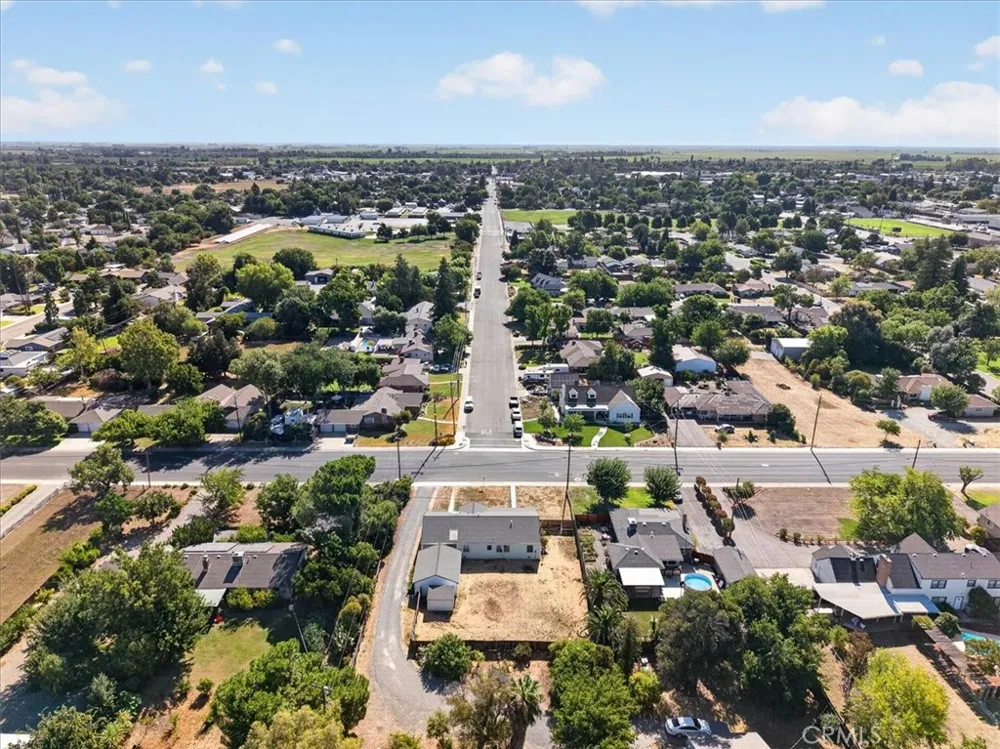555 Pacific Willows, CA 95988