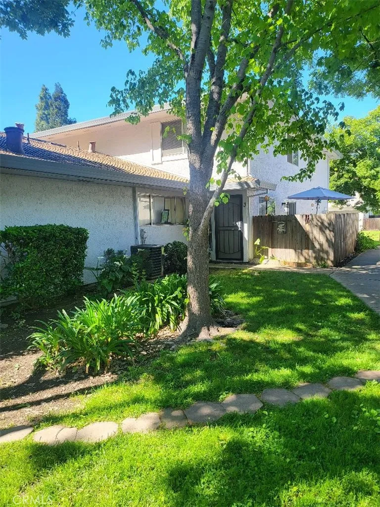 4702 Greenholme #3 Sacramento, CA 95842