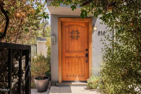 808 Vendome Street