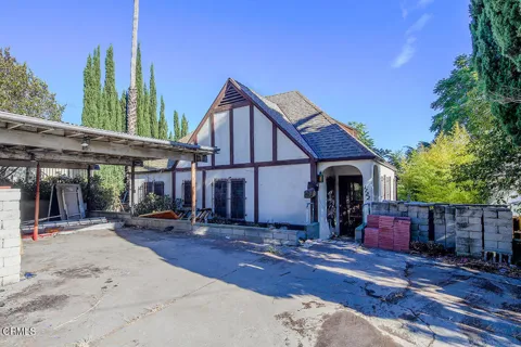 1722 Redesdale Avenue