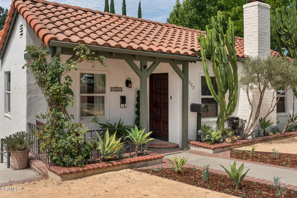 3022 Altura Avenue La Crescenta, CA 91214