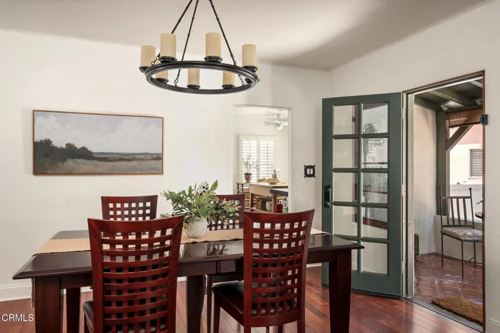 3022 Altura Avenue La Crescenta, CA 91214