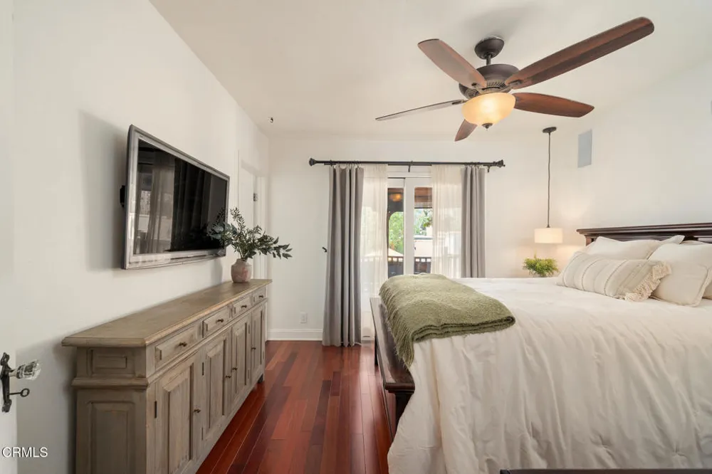 3022 Altura Avenue La Crescenta, CA 91214