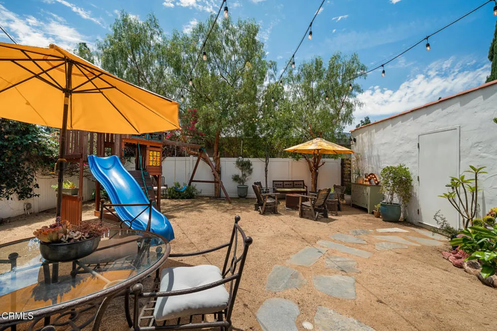 3022 Altura Avenue La Crescenta, CA 91214