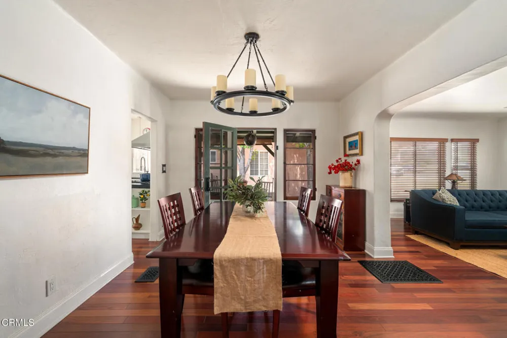 3022 Altura Avenue La Crescenta, CA 91214