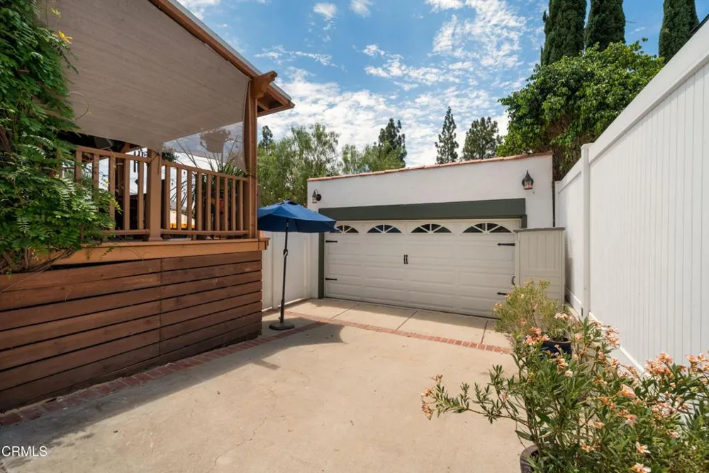 3022 Altura Avenue La Crescenta, CA 91214