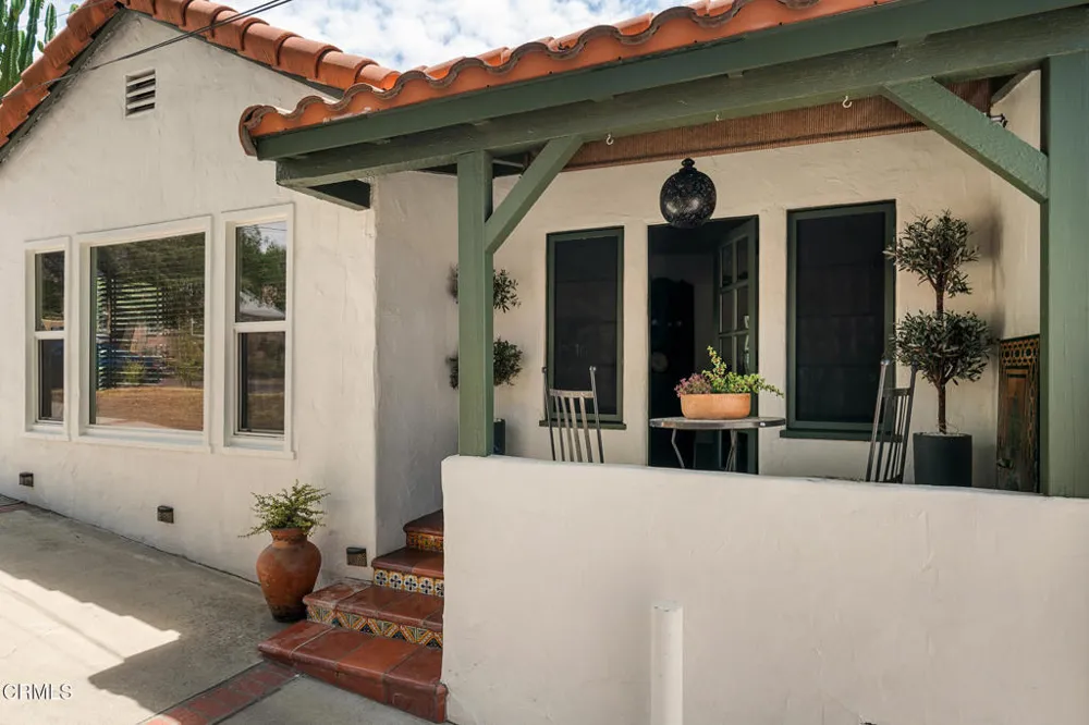 3022 Altura Avenue La Crescenta, CA 91214