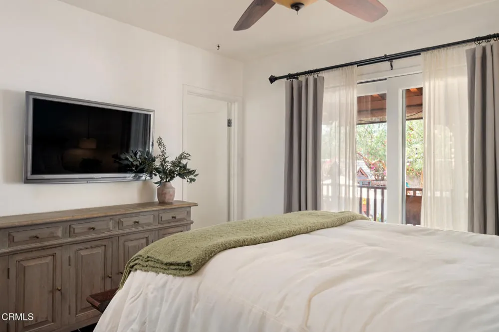 3022 Altura Avenue La Crescenta, CA 91214
