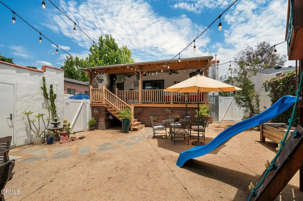 3022 Altura Avenue La Crescenta, CA 91214