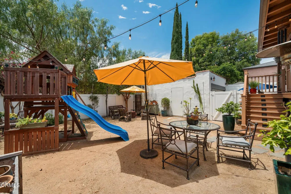 3022 Altura Avenue La Crescenta, CA 91214