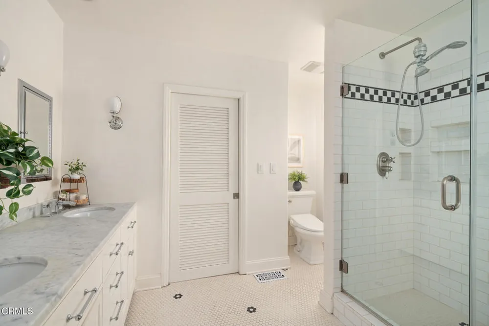 3022 Altura Avenue La Crescenta, CA 91214