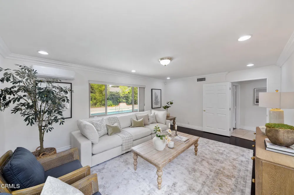 1105 Alhambra Road San Gabriel, CA 91775