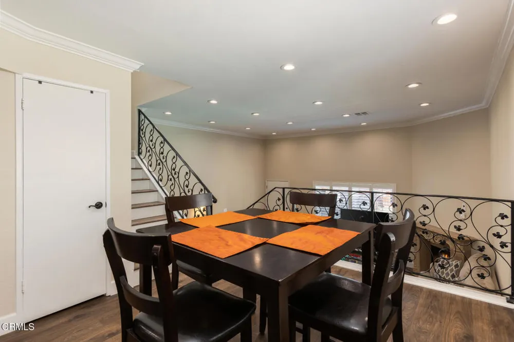 10141 Samoa Avenue #11 Tujunga, CA 91042