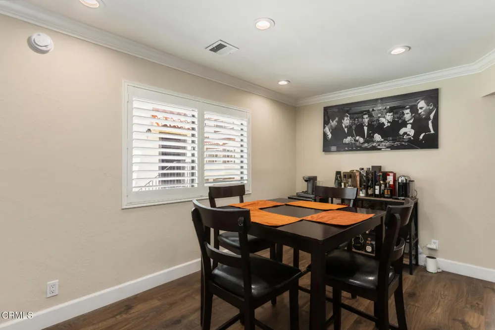 10141 Samoa Avenue #11 Tujunga, CA 91042